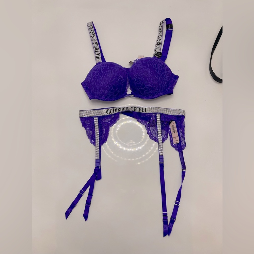 Victoria Secret Shine Strap Set - 32C and S - Purple